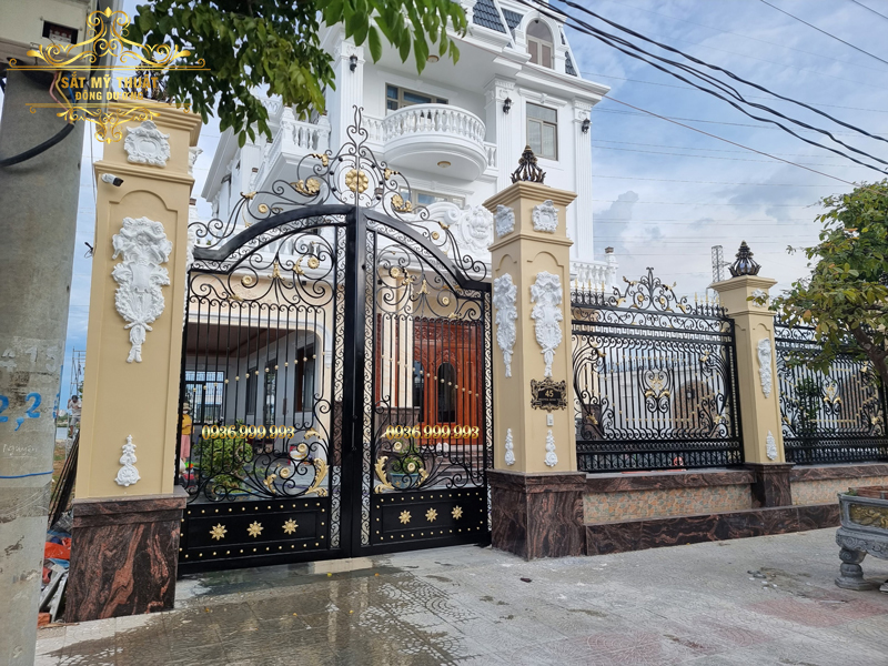 Sắt mỹ thuật Kim Tự Tháp chuyên thiết kế và thi công cửa cổng nhôm đúc cho biệt  thự nhà phố tại tất cả các tỉnh thành trên cả nước Bà Rịa -
